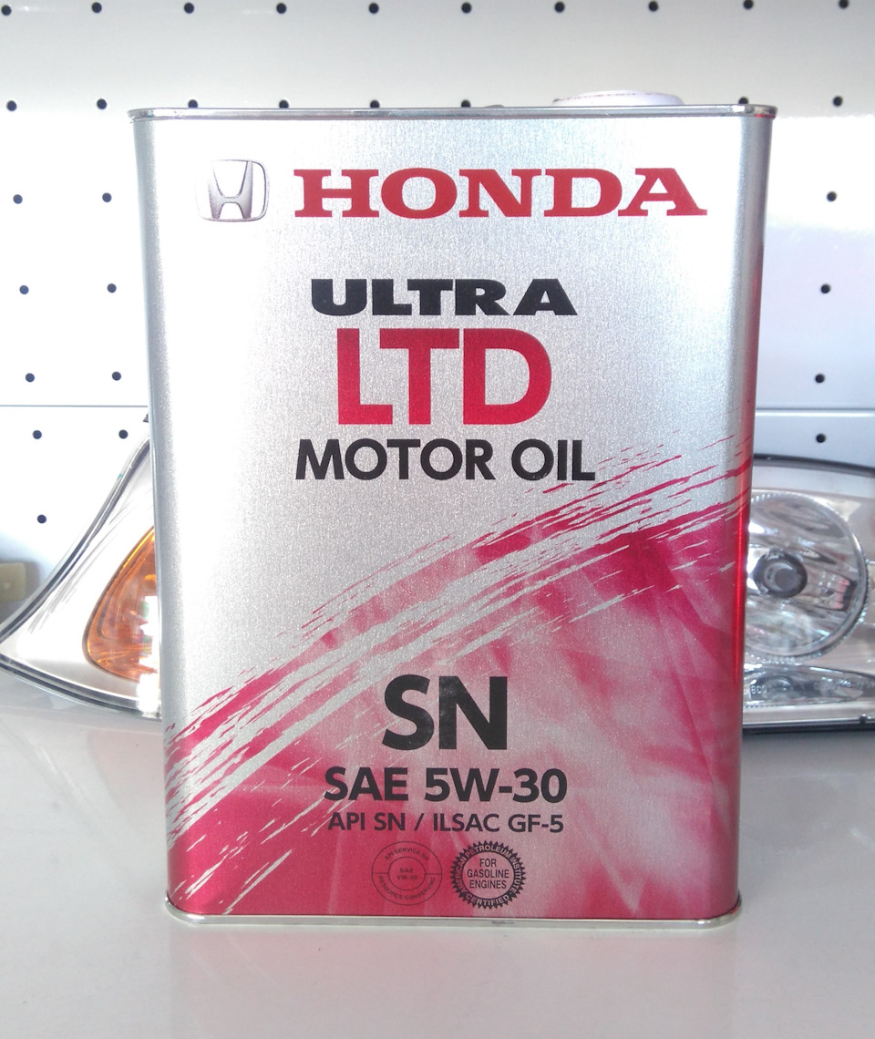 Масло хонда отзывы. Honda Ultra Ltd 5w30. Масло моторное Honda Ultra Ltd 5w30. 4л. Honda SN 5w30. Масло Хонда 5w30 оригинал.